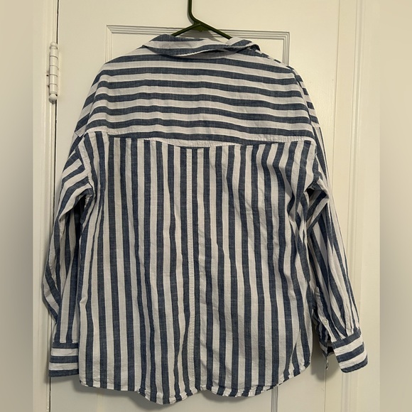 Ariat button down - Picture 2 of 2